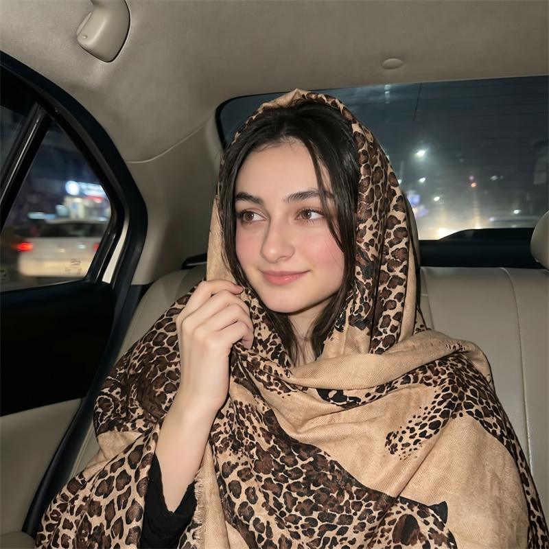 Vintage Leopard Print Hijab an - Vintage Fashion Wear บทวิจารณ์และราคา