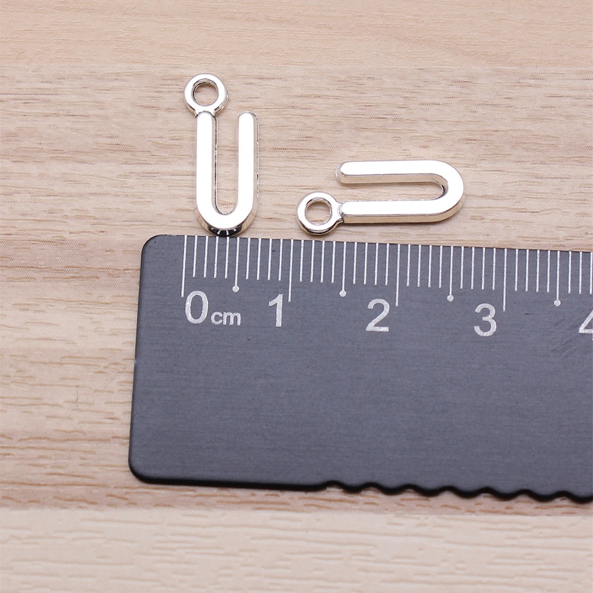 Antique Silver Letter Charm Nu - Vintage Fashion Jewelry Necklaces บทวิจารณ์และราคา