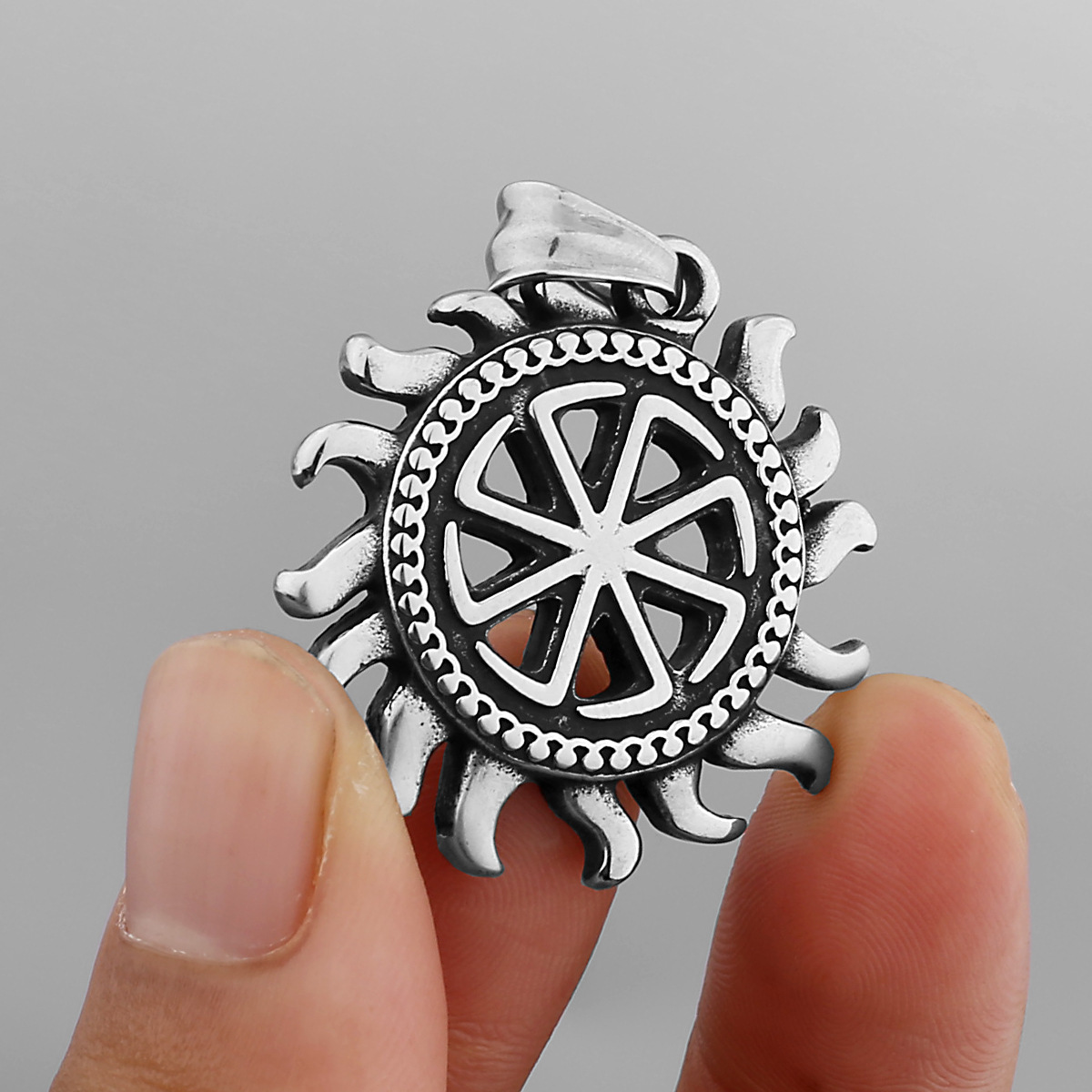 HNSP Men's Kolovrat Sun Wheel  - Vintage Fashion Wheel บทวิจารณ์และราคา