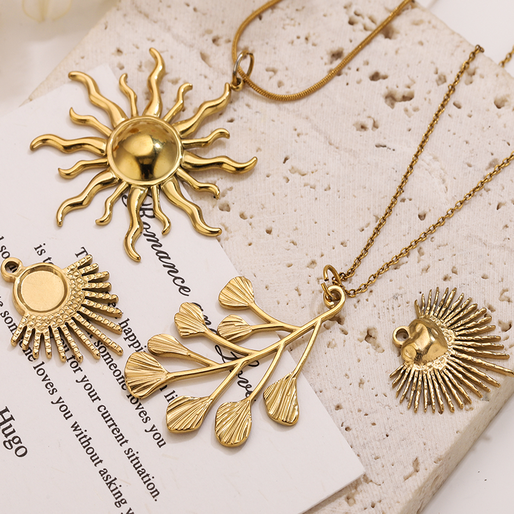 5pcs Stainless Steel Flower Ch - Vintage Fashion Jewelry Necklaces บทวิจารณ์และราคา